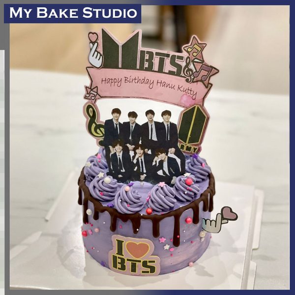 BTS Banner Cake
