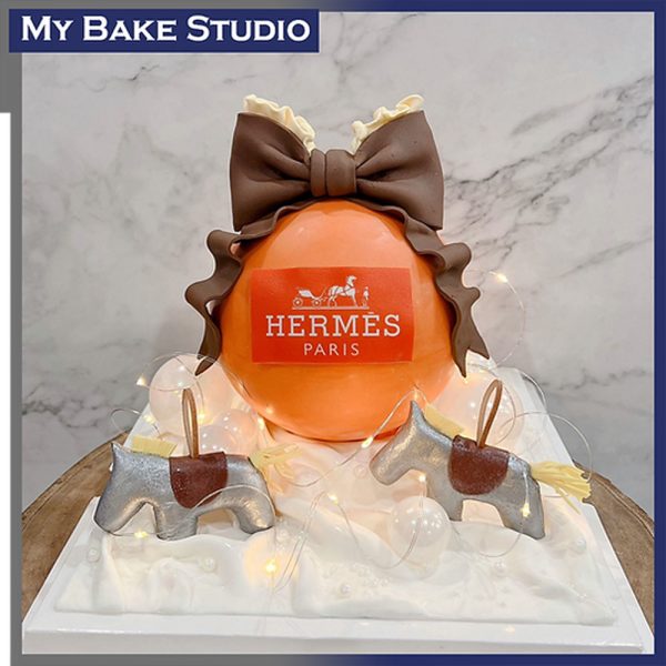Branded Label Pinata Cake