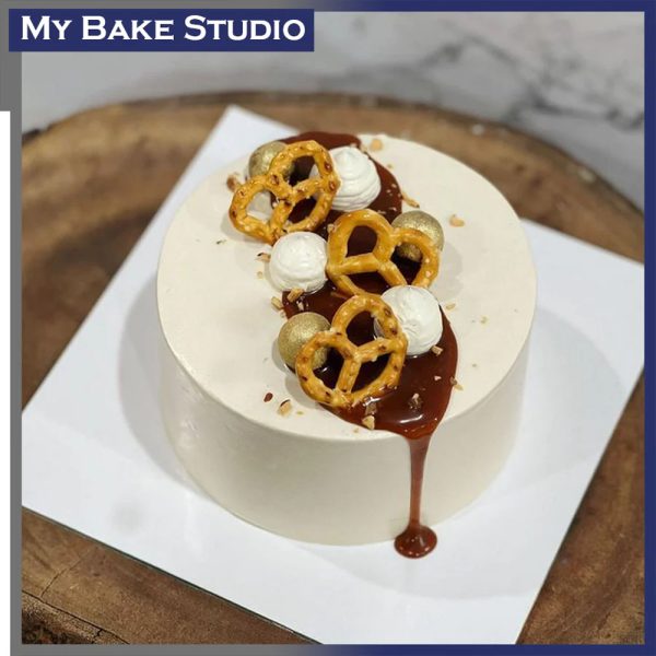 Chocolate Salt Caramel Cake