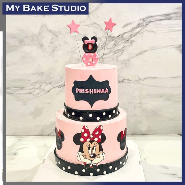 Minnie Mouse Glam Cake