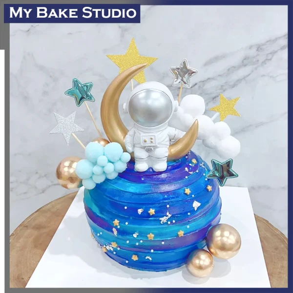 Planetary Space Man Cake