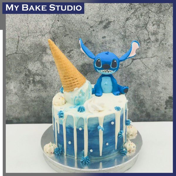 Blue koala Bear Cake