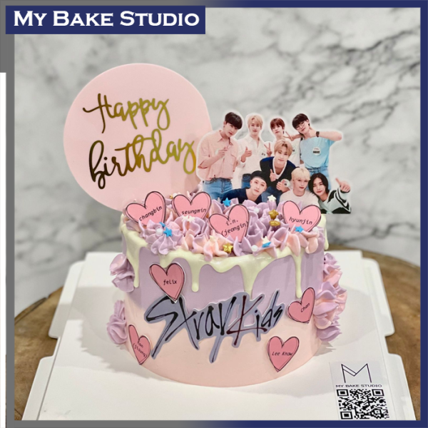 Stray Kids Cake